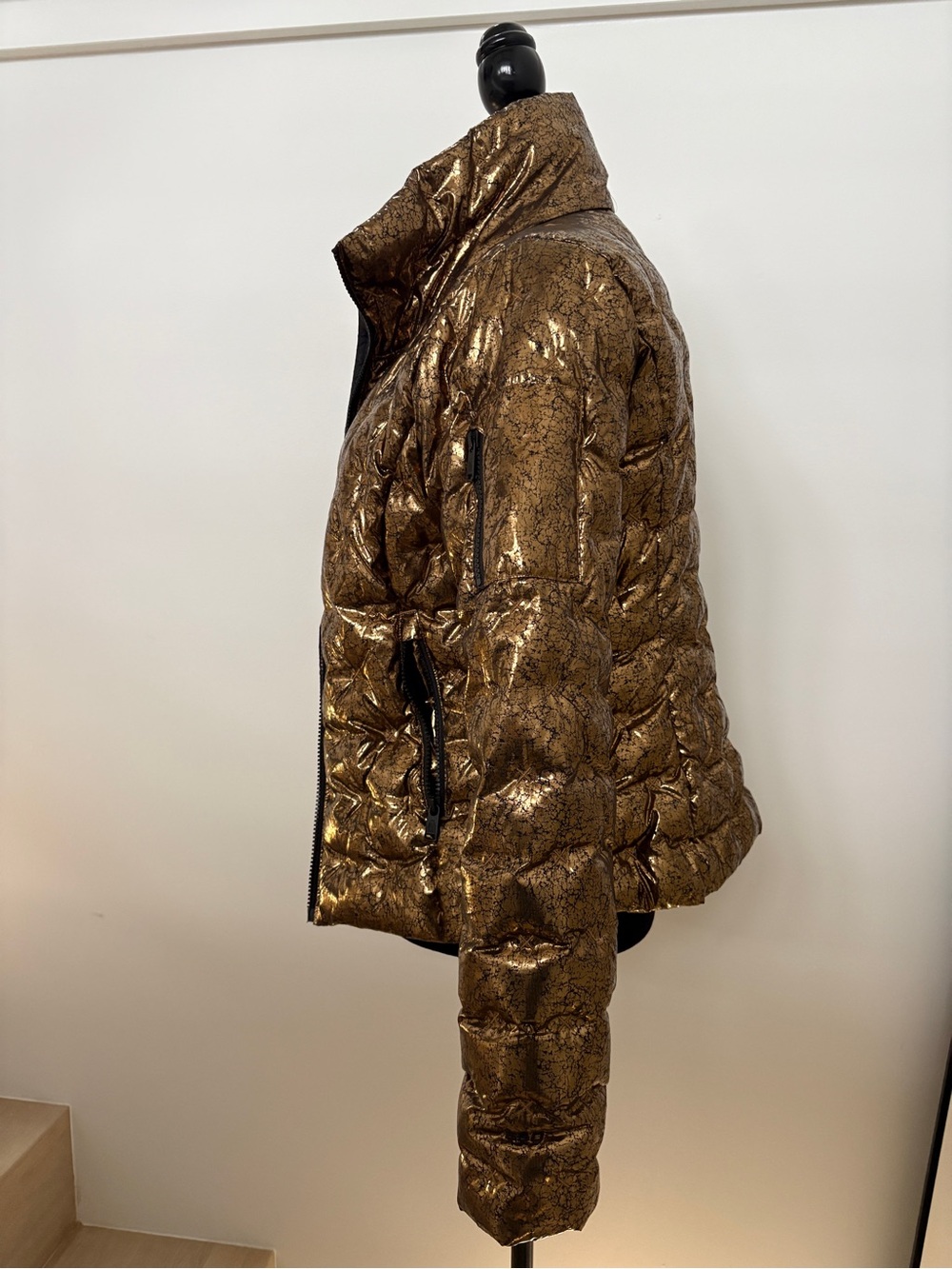 The North Face Metallic Gold Quilted Puffer Jacket - Women - Picture 3 of 6